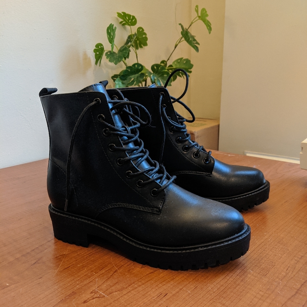 NWOT black combat boots